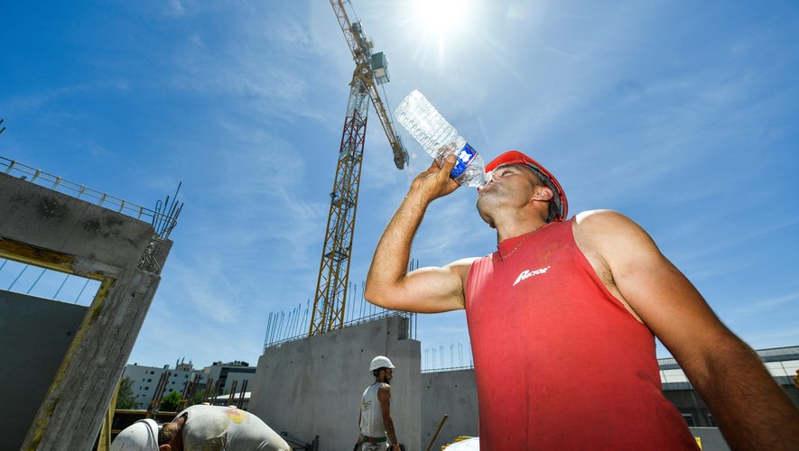 Risque canicule: les réflexes à adopter sur les chantiers du BTP